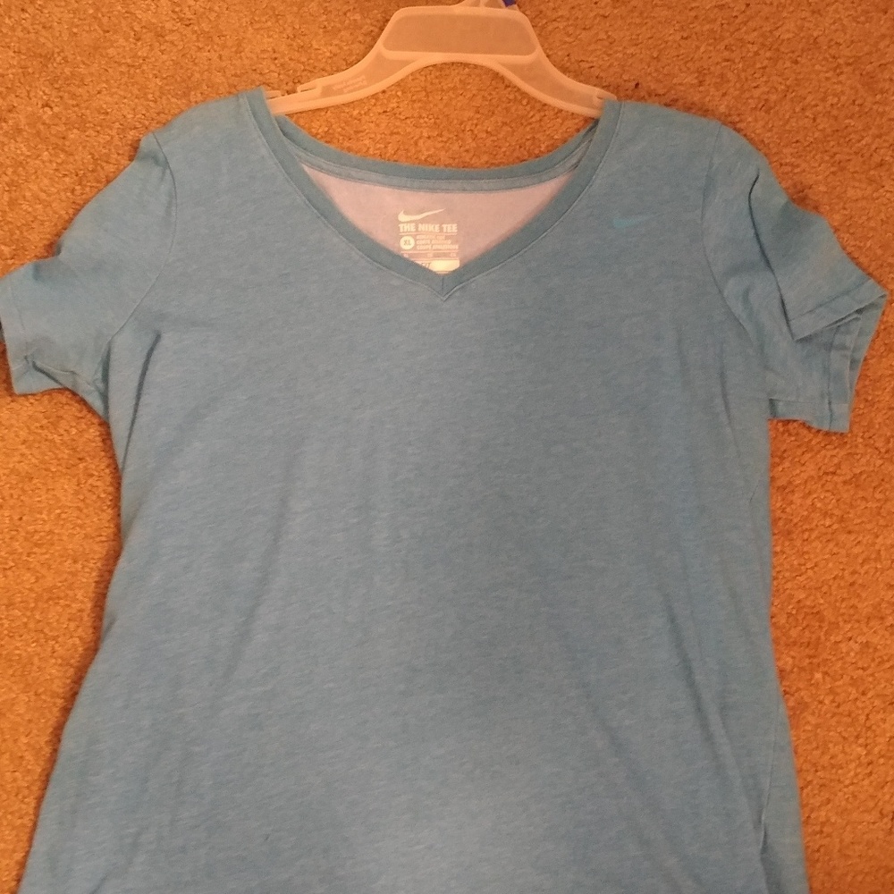 Nike tee
